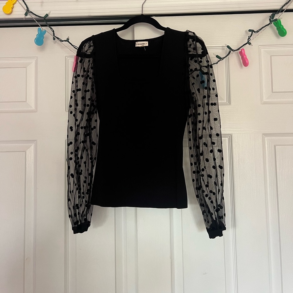 Black polka dot top